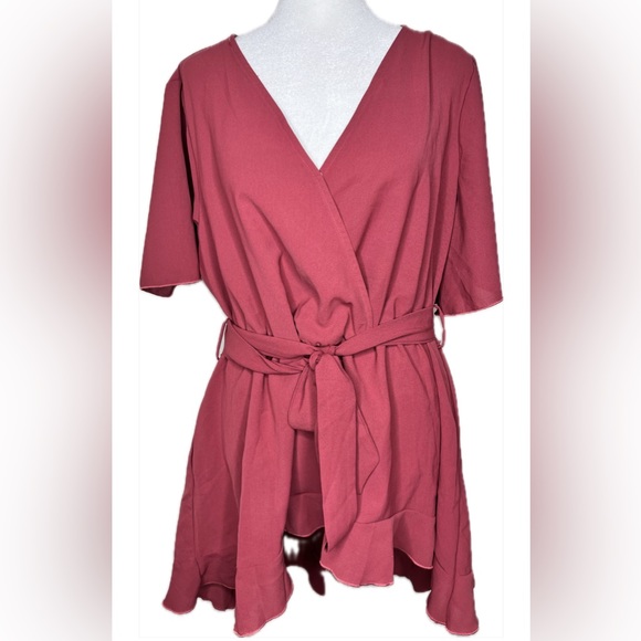 BloomChic Tops - Bloomchic Faux Wrap Belted Tunic / Top with Pockets Size 14 - 16